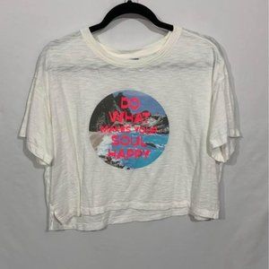 WOMANS cropped relaxed fit t-shirt.  Size medium. New!!